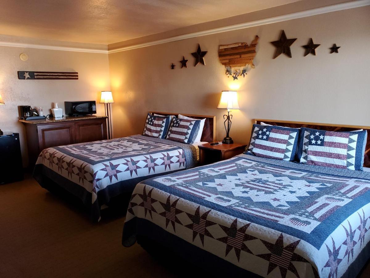 Oakley Kansas Country Inn מראה חיצוני תמונה